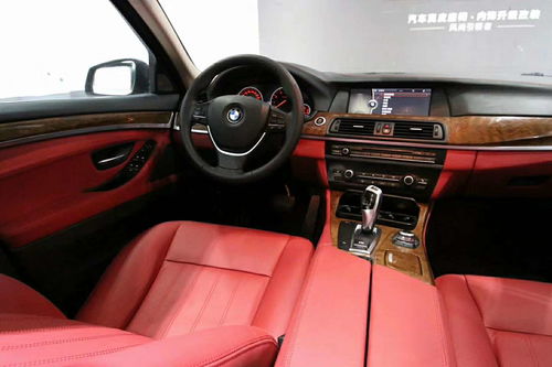 你還在覺得汽車內飾老氣塑料感十足嗎,我來為你改變